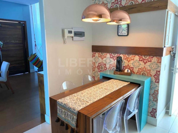 Imagem Sobrado com 3 Quartos à Venda, 220 m² em Centro - Navegantes Imagem Sobrado com 3 Quartos à Venda, 220 m² em Centro - Navegantes