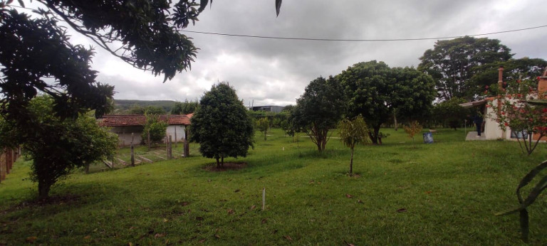 Imagem Chácara com 3 Quartos à Venda, 3.260 m² em Centro - Sarapuí