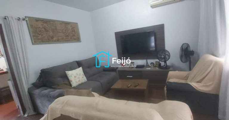 Imagem Casa com 3 Quartos à Venda, 200 m² em Cristal - Porto Alegre Imagem Casa com 3 Quartos à Venda, 200 m² em Cristal - Porto Alegre