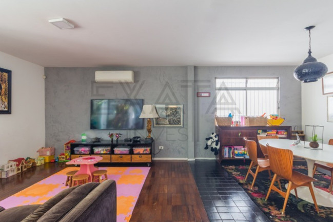 Imagem Casa com 4 Quartos à Venda, 430 m² em Jardim Guedala - São Paulo