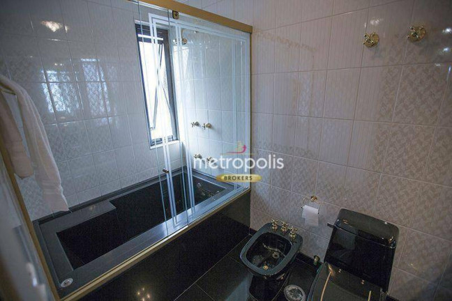 Imagem Imóvel com 4 Quartos à Venda, 275 m² em Santo Antônio - São Caetano Do Sul Imagem Imóvel com 4 Quartos à Venda, 275 m² em Santo Antônio - São Caetano Do Sul