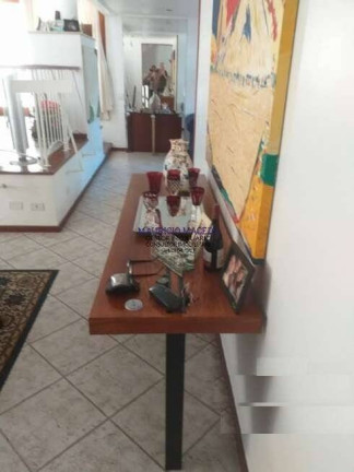 Imagem Casa com 4 Quartos à Venda, 360 m² em Alphaville - Santana De Parnaíba Imagem Casa com 4 Quartos à Venda, 360 m² em Alphaville - Santana De Parnaíba
