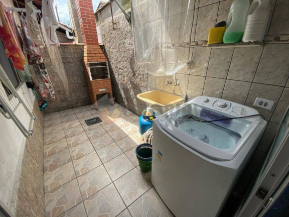 Imagem Casa com 2 Quartos à Venda, 65 m²