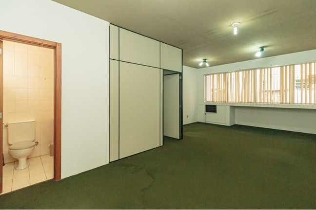 Imagem Sala Comercial à Venda, 37 m² em Petrópolis - Porto Alegre Imagem Sala Comercial à Venda, 37 m² em Petrópolis - Porto Alegre