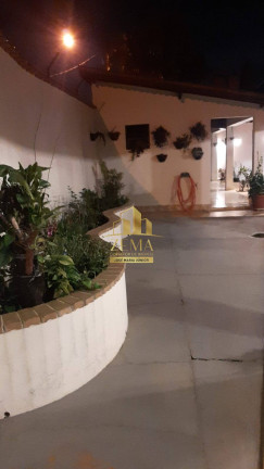 Imagem Casa com 3 Quartos à Venda, 211 m² em Varinhas - Mogi Das Cruzes