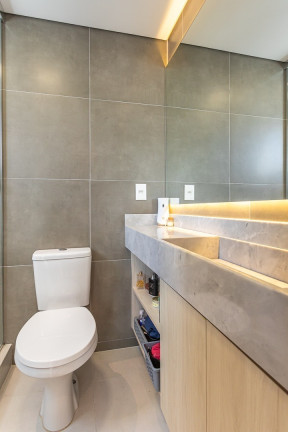 Imagem Imóvel com 2 Quartos à Venda, em Higienópolis - Porto Alegre Imagem Imóvel com 2 Quartos à Venda, em Higienópolis - Porto Alegre