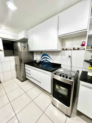 Imagem Imóvel com 3 Quartos à Venda, 123 m² em Imbuí - Salvador