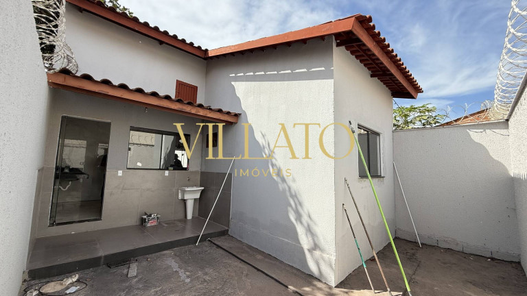 Imagem Casa com 2 Quartos à Venda, 105 m² em Jardim Decolores - Trindade