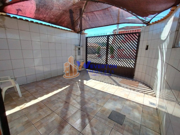 Imagem Casa com 2 Quartos à Venda,  em Vila Seabra - Mongaguá
