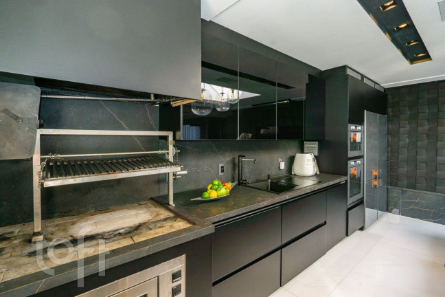 Apartamento com 3 Quartos à Venda, 216 m² em Vila Mariana - São Paulo