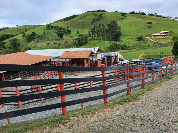 Imagem Fazenda à Venda, 115 m² em Centro - Paraibuna Imagem Fazenda à Venda, 115 m² em Centro - Paraibuna