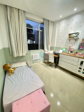 Imagem Imóvel com 2 Quartos à Venda, 70 m² em Icaraí - Niterói Imagem Imóvel com 2 Quartos à Venda, 70 m² em Icaraí - Niterói