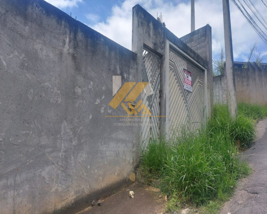Casa com 3 Quartos à Venda,  em Botujuru - Mogi Das Cruzes