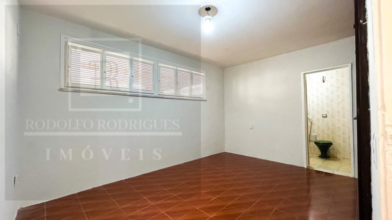 Imagem Casa com 3 Quartos à Venda, 210 m² Imagem Casa com 3 Quartos à Venda, 210 m²