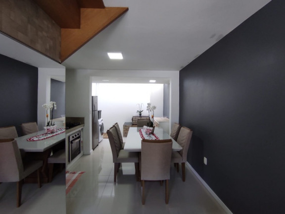 Imagem Sobrado com 2 Quartos à Venda, 85 m² em Nossa Senhora Da Saúde - Caxias Do Sul Imagem Sobrado com 2 Quartos à Venda, 85 m² em Nossa Senhora Da Saúde - Caxias Do Sul