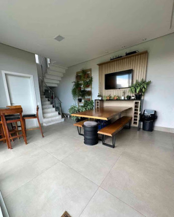 Imagem Casa com 3 Quartos à Venda, 220 m² em Santana De Parnaíba - Santana De Parnaíba