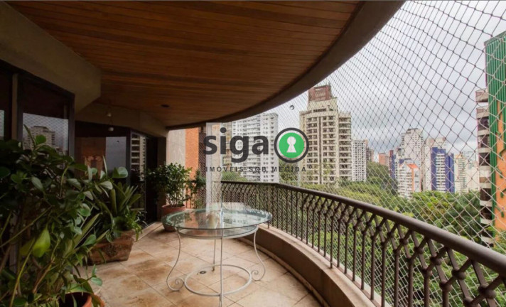 Apartamento com 4 Quartos à Venda, 270 m² em Morumbi - São Paulo