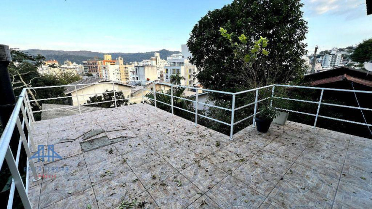 Imagem Casa com 1 Quarto para Alugar, 40 m² em Trindade - Florianópolis Imagem Casa com 1 Quarto para Alugar, 40 m² em Trindade - Florianópolis