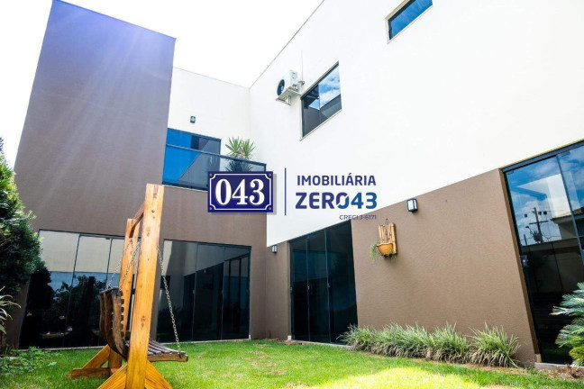 Casa de Condomínio com 3 Quartos à Venda, 270 m² em Esperança - Londrina