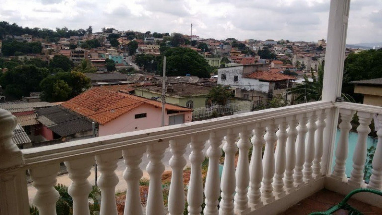 Imagem Casa com 3 Quartos à Venda, 180 m² em Laranjeiras - Betim