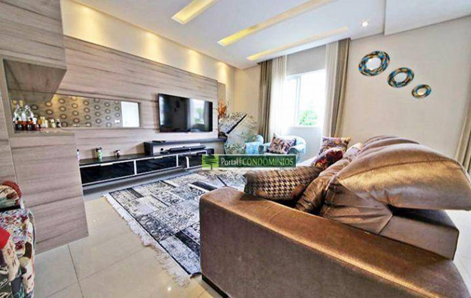 Imagem Casa com 3 Quartos à Venda, 180 m² em Barreirinha - Curitiba Imagem Casa com 3 Quartos à Venda, 180 m² em Barreirinha - Curitiba