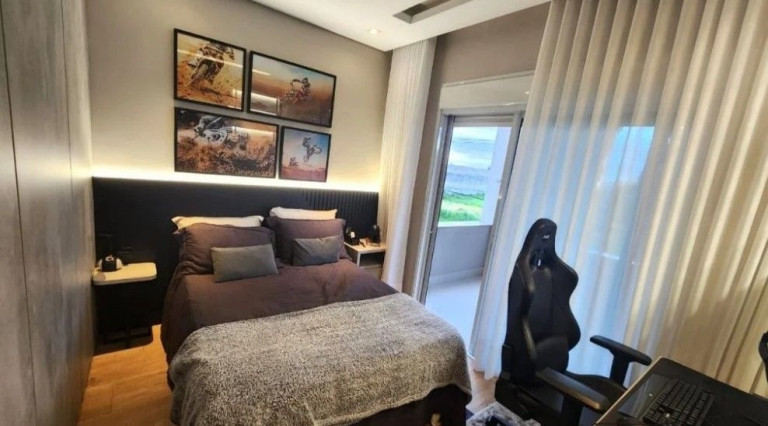Imagem Casa com 3 Quartos à Venda, 263 m² em Pinheirinho - Curitiba