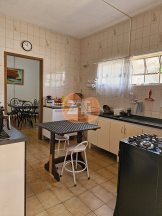 Imagem Casa com 3 Quartos à Venda, 196 m² em Vila Nossa Senhora Das Graças - Taubaté Imagem Casa com 3 Quartos à Venda, 196 m² em Vila Nossa Senhora Das Graças - Taubaté