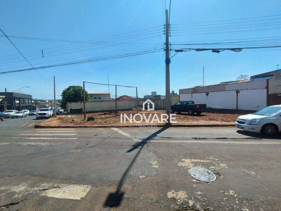 Terreno à Venda ou Locação, 697 m² em Setor Central - Itumbiara