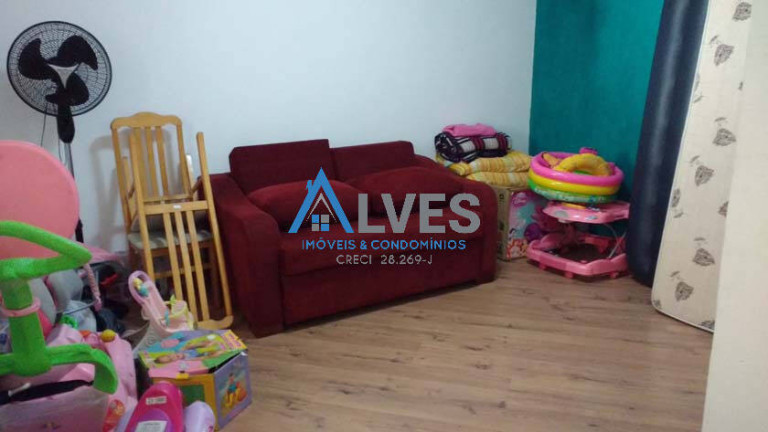 Imagem Casa com 4 Quartos à Venda, 245 m² em Parque Jaçatuba - Santo André