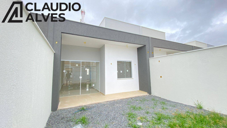 Imagem Casa com 2 Quartos à Venda, 75 m² em Parque Ipê - Feira De Santana