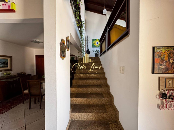Imagem Casa com 3 Quartos à Venda, 210 m² em Balneário - Florianópolis