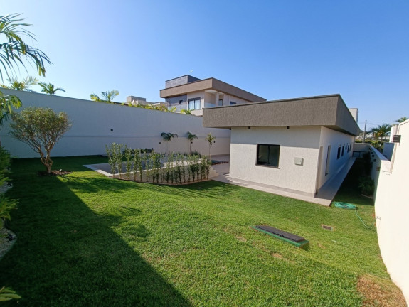 Imagem Casa de Condomínio com 4 Quartos à Venda, 734 m² em Condomínio Do Lago - Goiânia