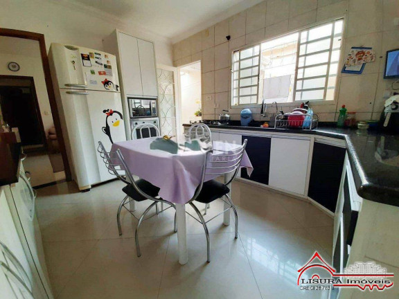 Imagem Casa com 3 Quartos à Venda, 110 m² em Parque Santo Antônio - Jacareí Imagem Casa com 3 Quartos à Venda, 110 m² em Parque Santo Antônio - Jacareí