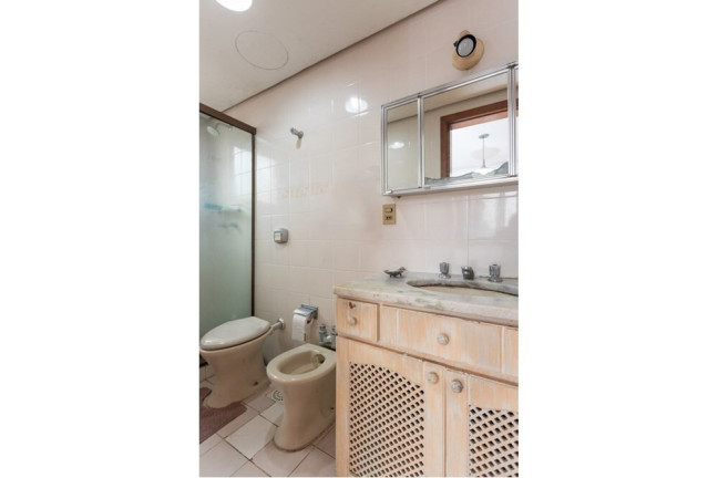 Imagem Apartamento com 3 Quartos à Venda, 137 m² em Jardim Lindóia - Porto Alegre Imagem Apartamento com 3 Quartos à Venda, 137 m² em Jardim Lindóia - Porto Alegre