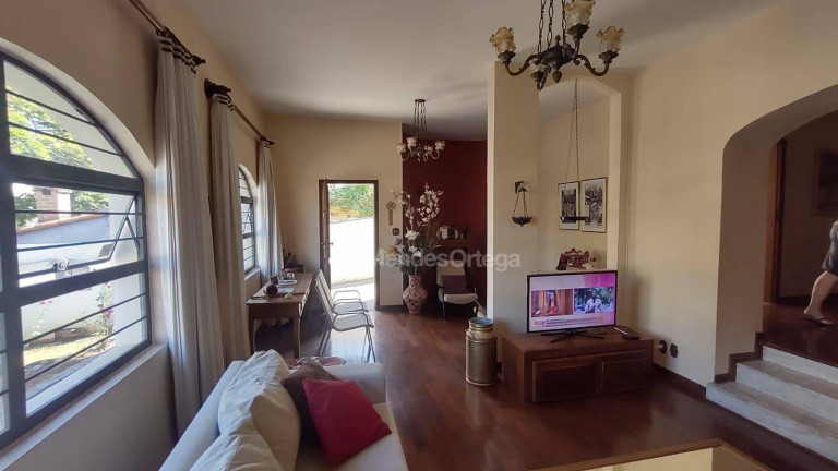 Imagem Casa com 3 Quartos à Venda, 194 m² em Vila Trujillo - Sorocaba Imagem Casa com 3 Quartos à Venda, 194 m² em Vila Trujillo - Sorocaba