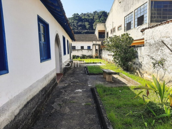 Imagem Casa com 12 Quartos à Venda, 1.076 m² em Centro - Bananal