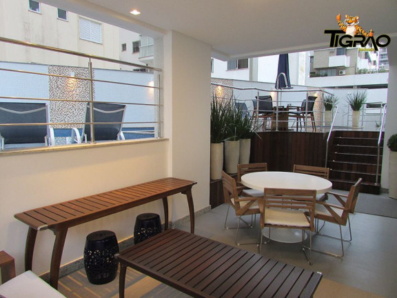 Imagem Apartamento com 3 Quartos à Venda, 140 m² em Centro - Balneário Camboriú