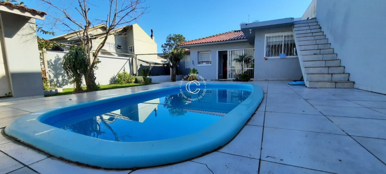 Imagem Casa com 3 Quartos à Venda, 180 m² em Camobi - Santa Maria Imagem Casa com 3 Quartos à Venda, 180 m² em Camobi - Santa Maria