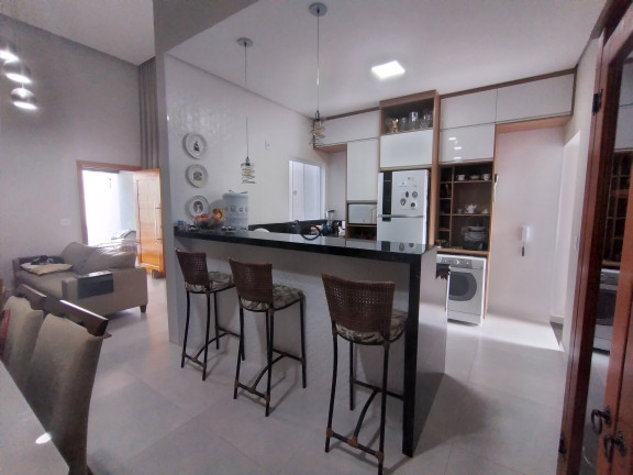 Imagem Casa com 3 Quartos à Venda, 130 m² em Jardim Solange - Bauru Imagem Casa com 3 Quartos à Venda, 130 m² em Jardim Solange - Bauru