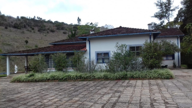 Imóvel com 7 Quartos à Venda, 400 m² em águas Claras - São José Do Vale Do Rio Preto