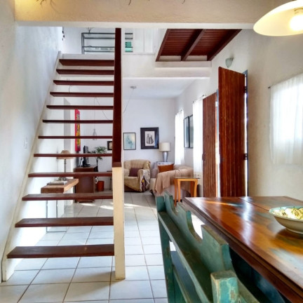 Imagem Casa com 2 Quartos à Venda, 400 m² em São João Do Rio Vermelho - Florianópolis Imagem Casa com 2 Quartos à Venda, 400 m² em São João Do Rio Vermelho - Florianópolis