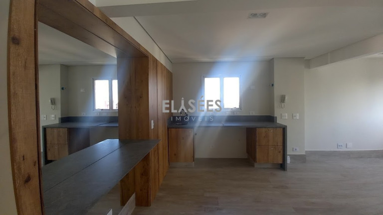 Imagem Imóvel com 2 Quartos à Venda, 215 m² em Cerqueira César - São Paulo