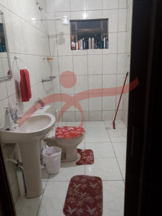 Imagem Casa com 3 Quartos à Venda, 250 m² em Vila São José - Taubaté