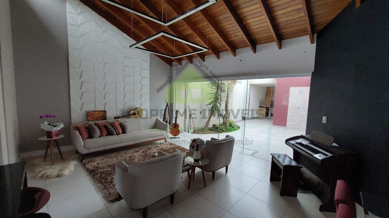 Imagem Casa com 3 Quartos à Venda, 250 m² em Loteamento Villa Branca - Jacareí
