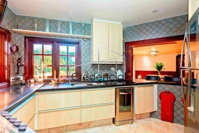 Imagem Casa com 6 Quartos à Venda, 337 m² em Santo Inácio - Curitiba Imagem Casa com 6 Quartos à Venda, 337 m² em Santo Inácio - Curitiba