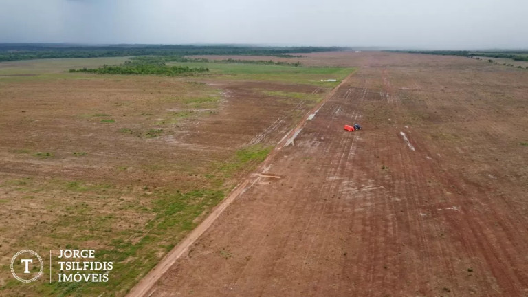 Fazenda à Venda, 1.560 m² em Centro - Nova Brasilândia