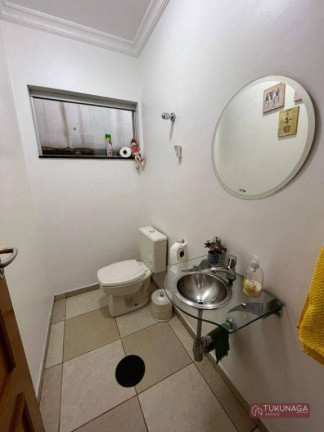 Imagem Sobrado com 6 Quartos à Venda, 350 m² em Vila Renata - Guarulhos Imagem Sobrado com 6 Quartos à Venda, 350 m² em Vila Renata - Guarulhos