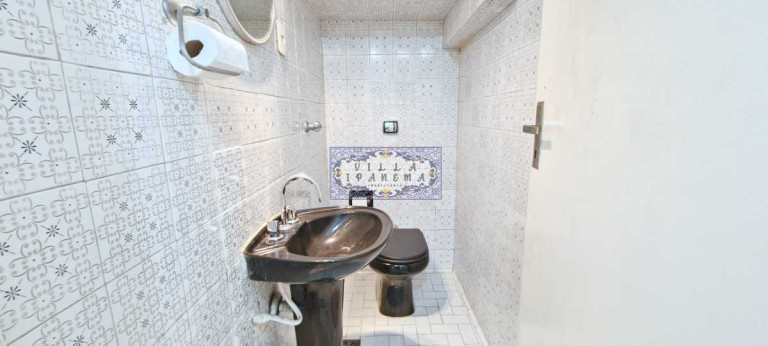 Imagem Imóvel com 3 Quartos à Venda, 200 m² em Jardim Botânico - Rio De Janeiro Imagem Imóvel com 3 Quartos à Venda, 200 m² em Jardim Botânico - Rio De Janeiro