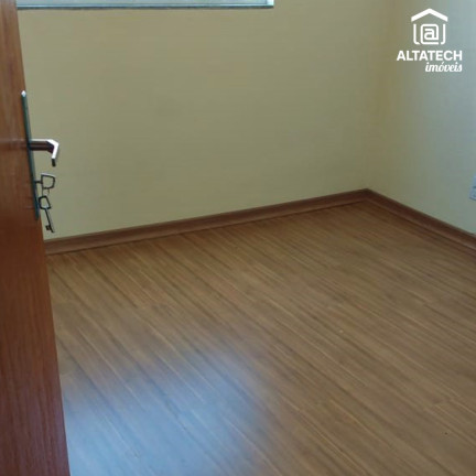 Imagem Imóvel com 2 Quartos à Venda, 60 m² em Jardim Vitória - Poços De Caldas