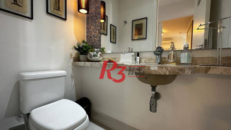 Imagem Apartamento com 3 Quartos para Alugar, 181 m² em Gonzaga - Santos